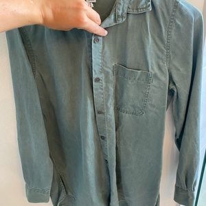 Old navy button up